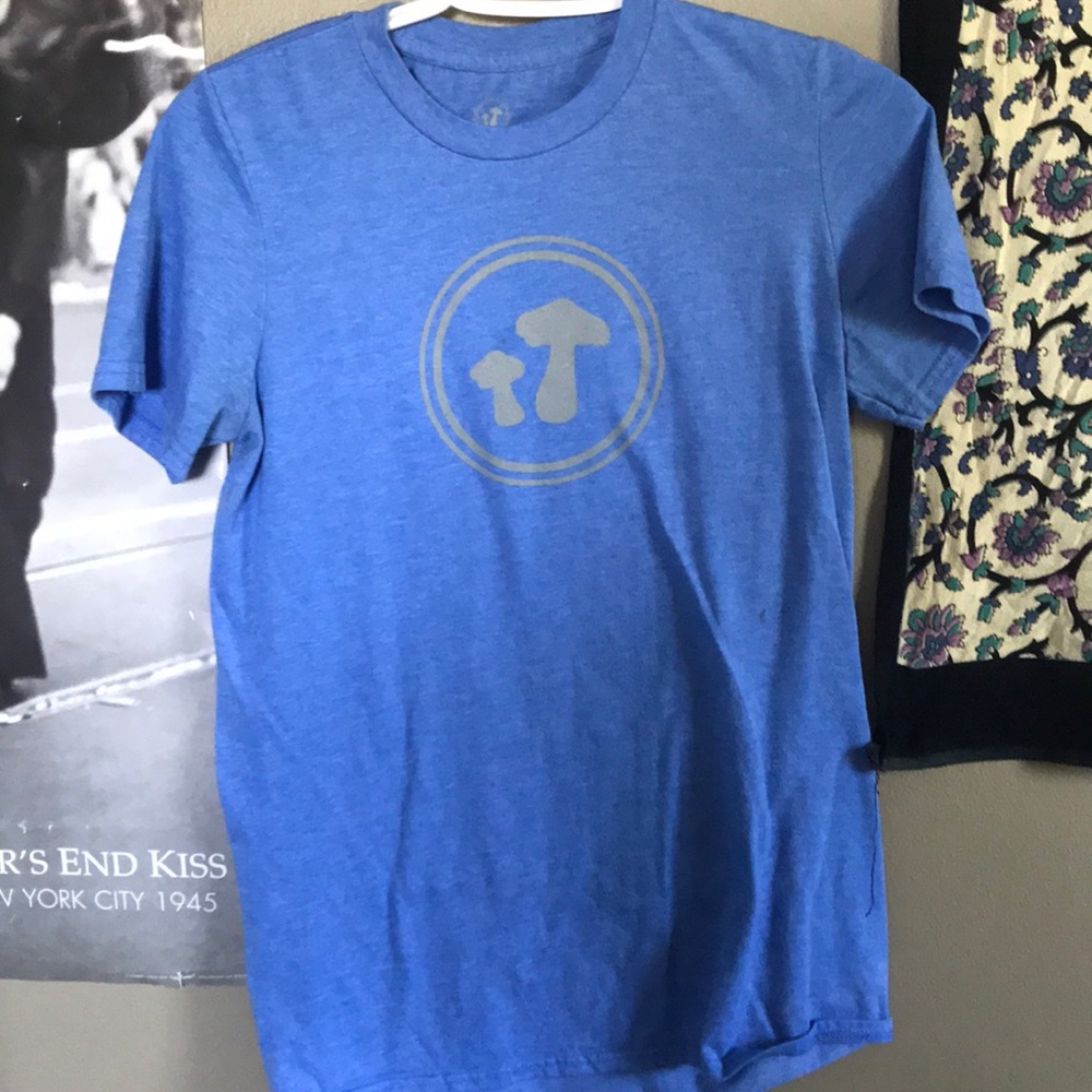 Mellow mushroom tee
